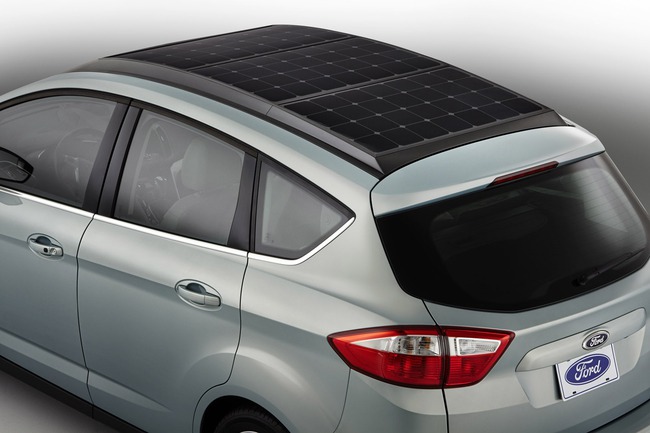 Ford giới thiệu xe hybrid sạc bằng năng lượng mặt trời 5